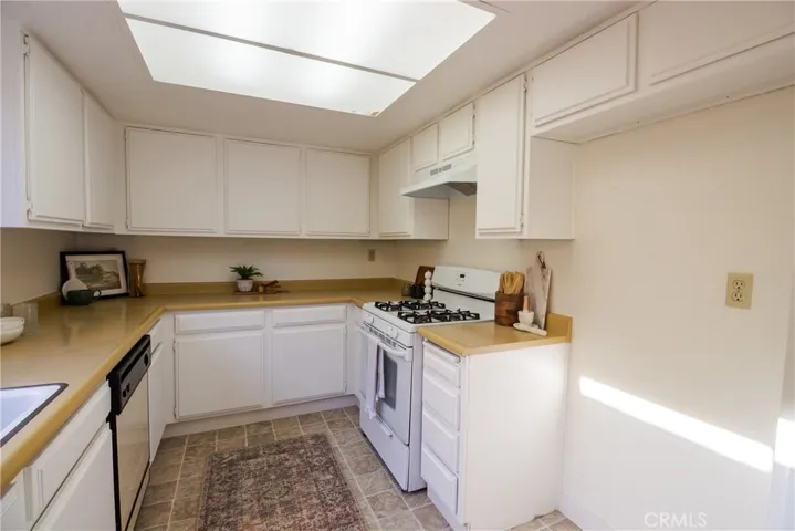 2250 King Court 57, San Luis Obispo, California 93401