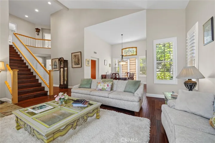 Living room & dining