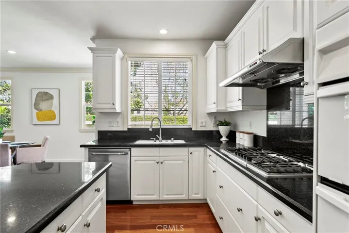 20 La Salle Lane, Ladera Ranch, California 92694