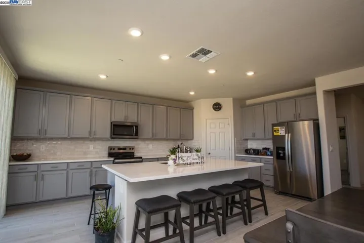 5461 Oneida Way, Antioch, California 94531