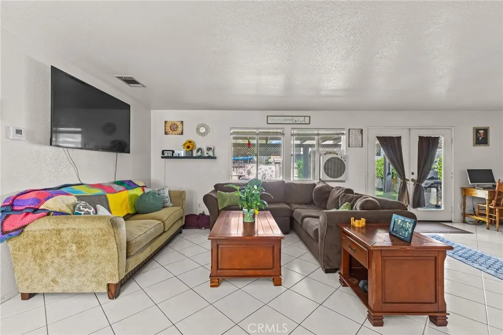 1509 Trinette Drive, Beaumont, California 92223 home-pic-6