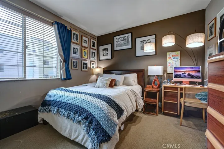 Primary bedroom w/home office