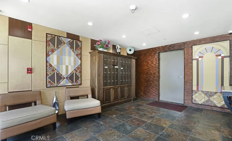 4805 Bellflower Avenue 205, North Hollywood, California 91601