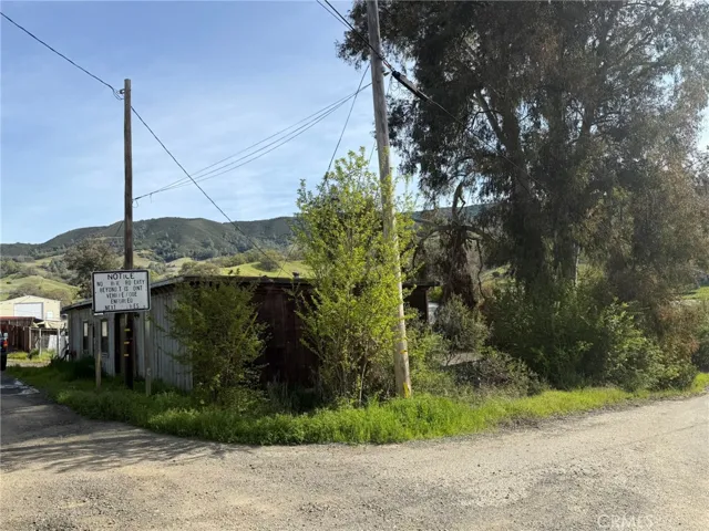 7400 Pyle Road, Upper Lake, California 95485
