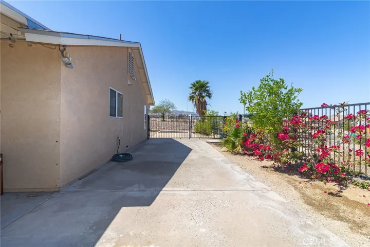 1929 Casa Linda Street, Needles, California 92363