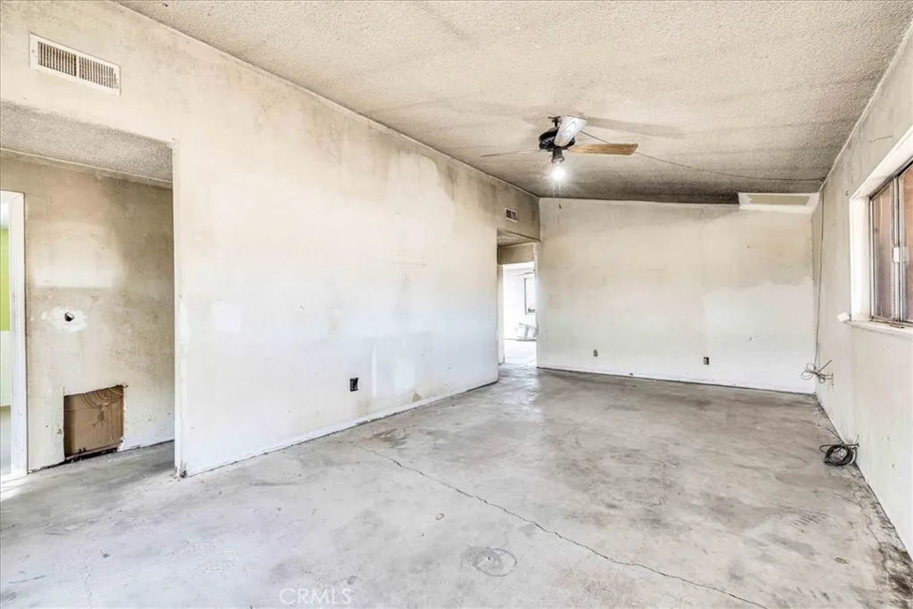 59724 Stearman Road, Landers, California 92285 home-pic-6