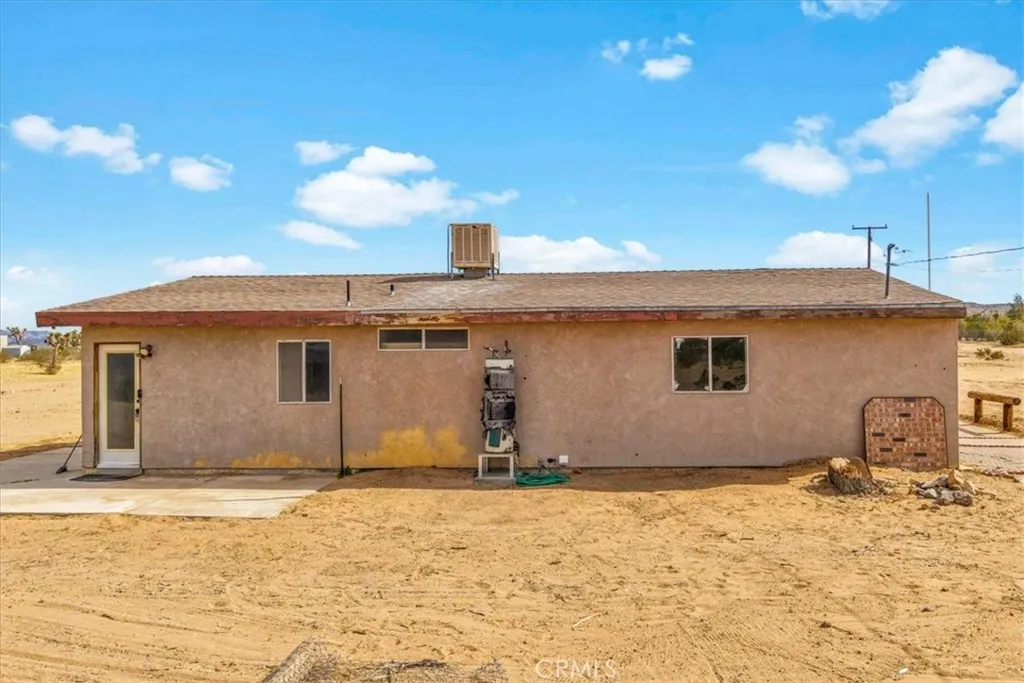 59724 Stearman Road, Landers, California 92285 home-pic-34
