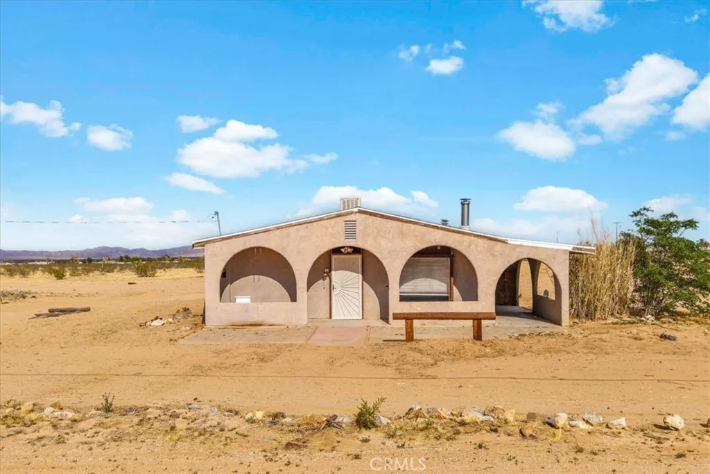 59724 Stearman Road, Landers, California 92285 home-pic-0
