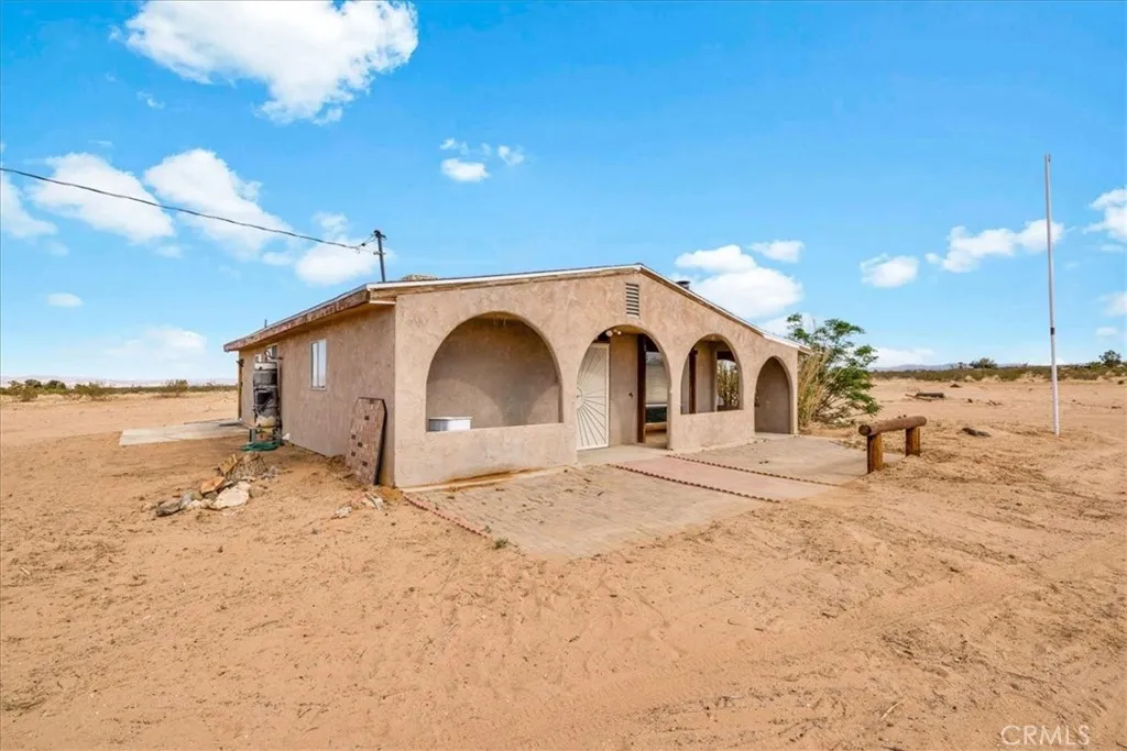 59724 Stearman Road, Landers, California 92285 home-pic-36