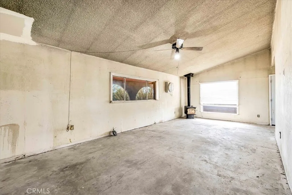 59724 Stearman Road, Landers, California 92285 home-pic-8