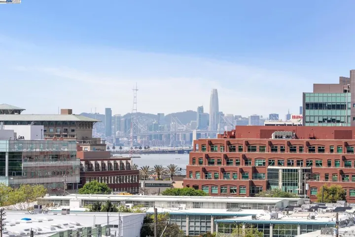 6105 San Pablo Ave 406, Oakland, California 94608