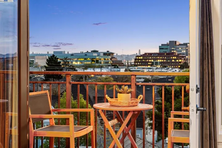 6105 San Pablo Ave 406, Oakland, California 94608
