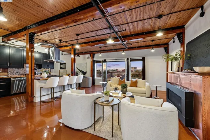 6105 San Pablo Ave 406, Oakland, California 94608