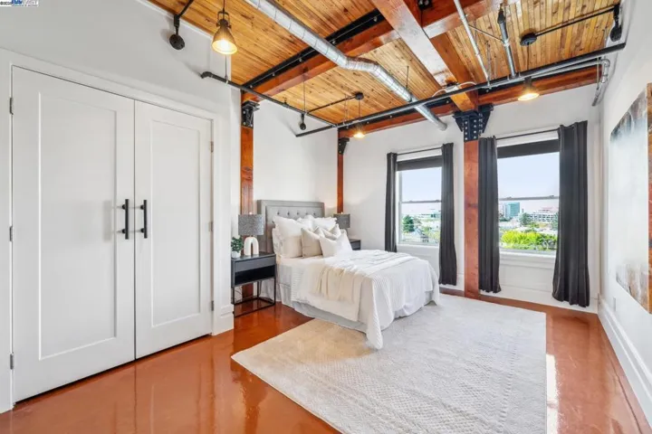 6105 San Pablo Ave 406, Oakland, California 94608