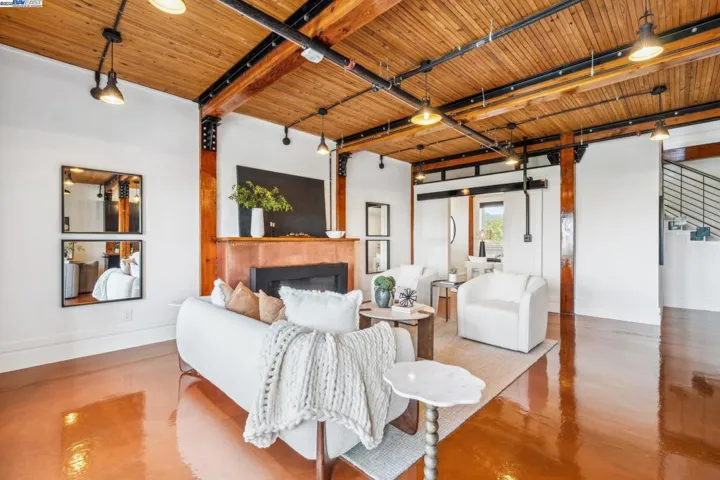 6105 San Pablo Ave 406, Oakland, California 94608