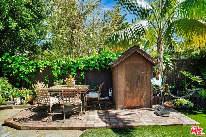 30612 Sicomoro Drive, Malibu, California 90265