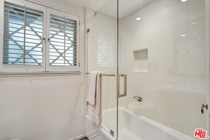 30612 Sicomoro Drive, Malibu, California 90265