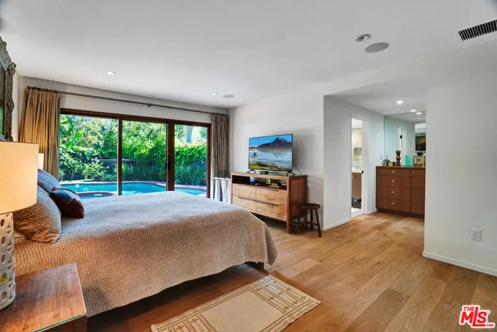 30612 Sicomoro Drive, Malibu, California 90265