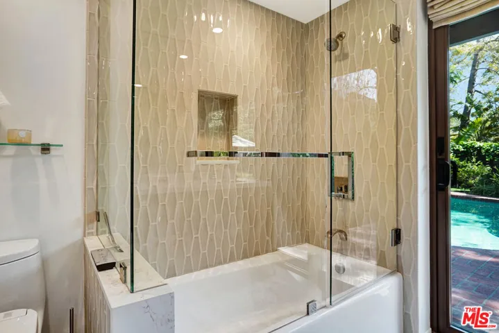 30612 Sicomoro Drive, Malibu, California 90265