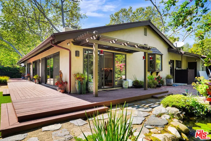 30612 Sicomoro Drive, Malibu, California 90265