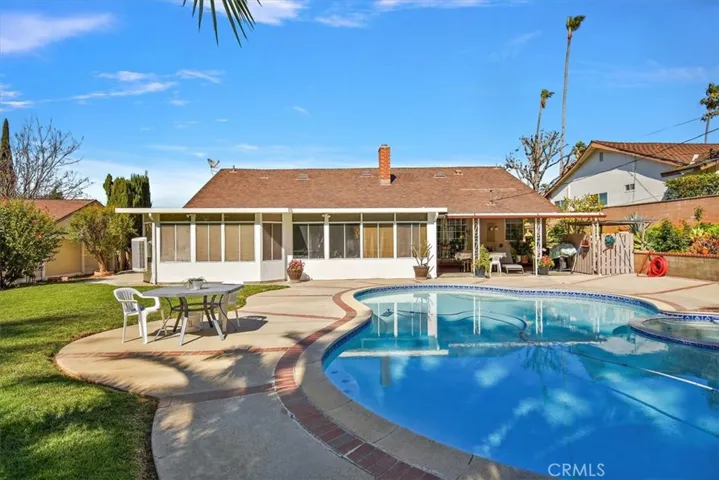 1950 Pine Crest Drive, Corona, California 92882