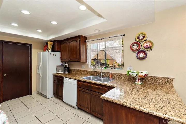 1950 Pine Crest Drive, Corona, California 92882