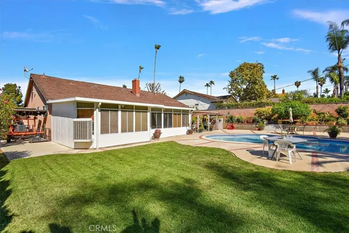 1950 Pine Crest Drive, Corona, California 92882