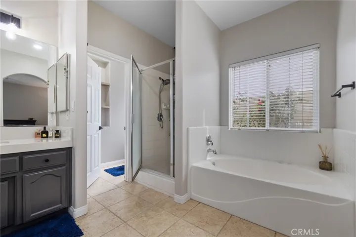 11610 Marazion Hill Court, Bakersfield, California 93311