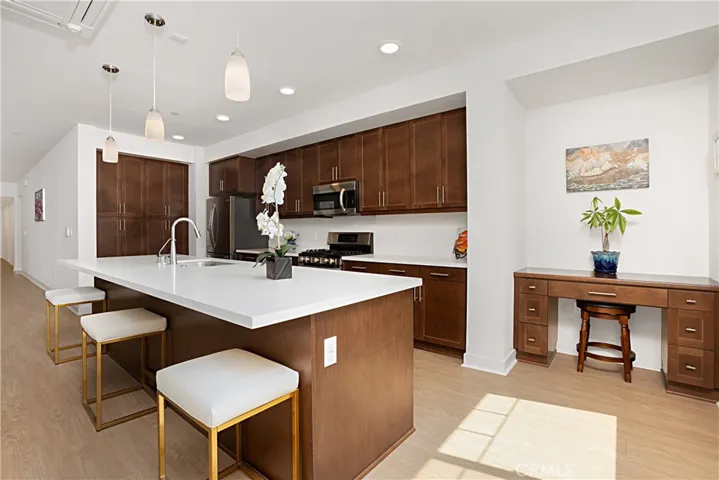2810 Wagon Wheel Road 303, Oxnard, California 93036