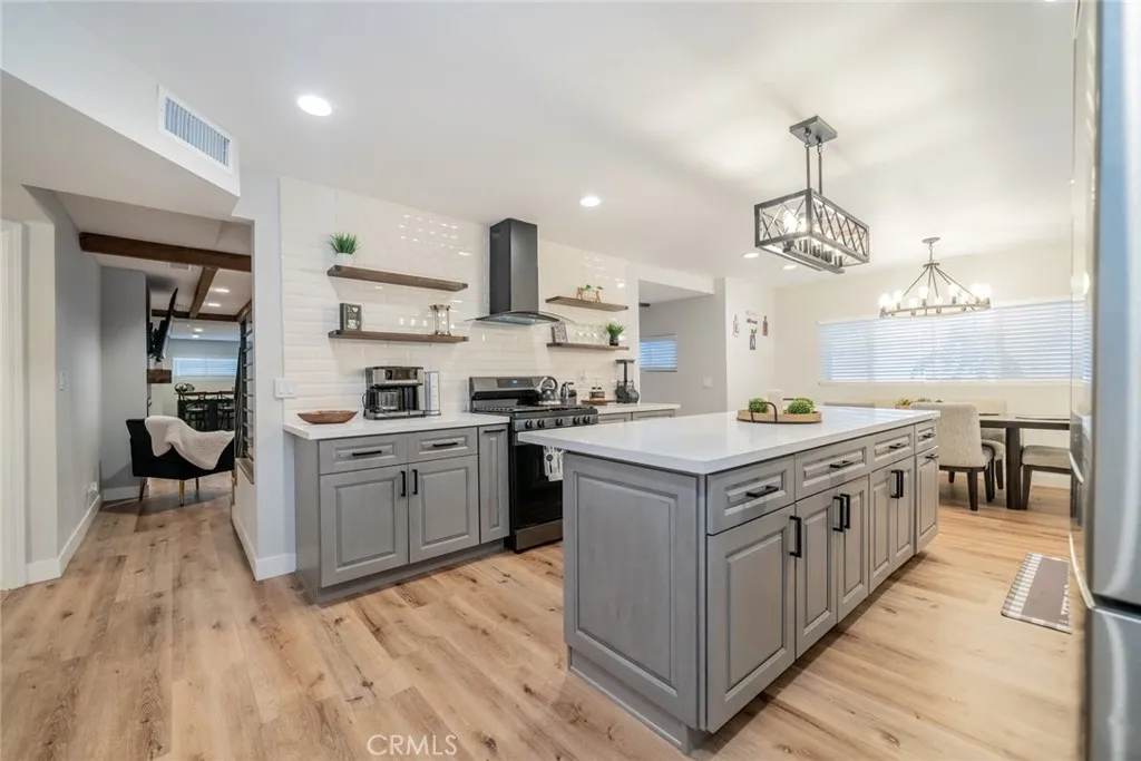 707 Rocky, Crestline, California 92325 home-pic-6