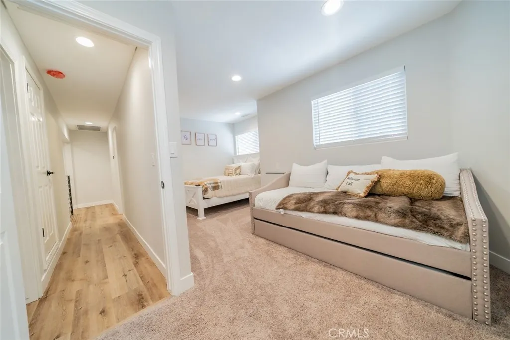 707 Rocky, Crestline, California 92325 home-pic-38