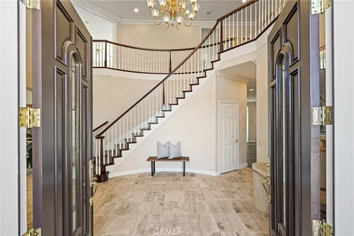 1450 Baldy View Circle, Corona, California 92882