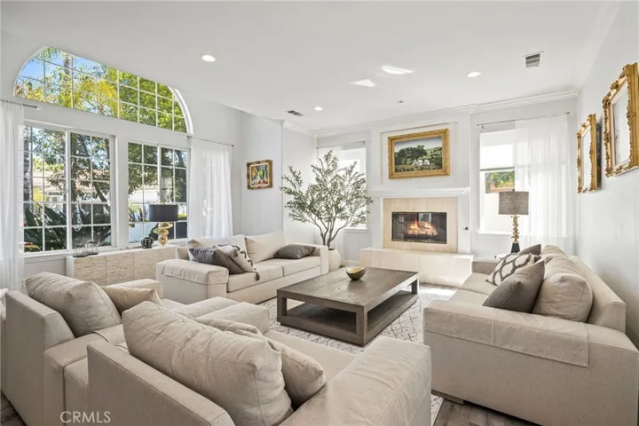 1450 Baldy View Circle, Corona, California 92882