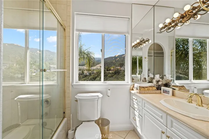 1450 Baldy View Circle, Corona, California 92882