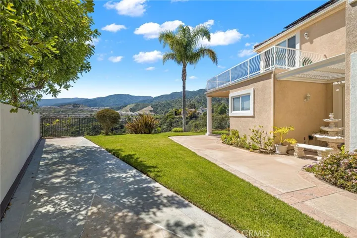 1450 Baldy View Circle, Corona, California 92882