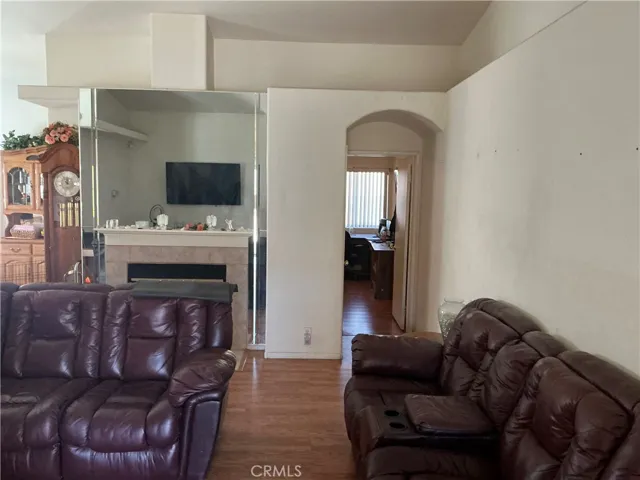 13668 Glenmere Way, Victorville, California 92392