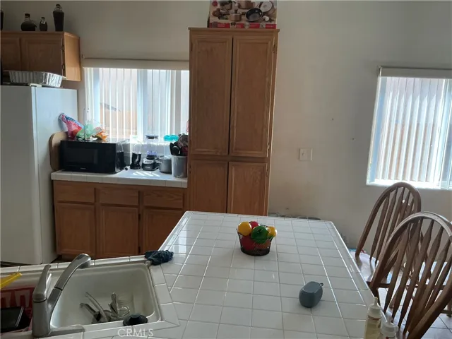 13668 Glenmere Way, Victorville, California 92392