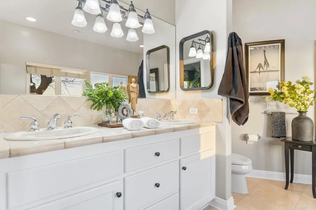 1078 Rainbow Crest Road, Fallbrook, California 92028 home-pic-39