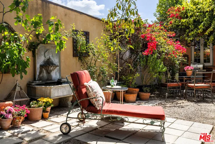 5662 Airdrome Street, Los Angeles, California 90019