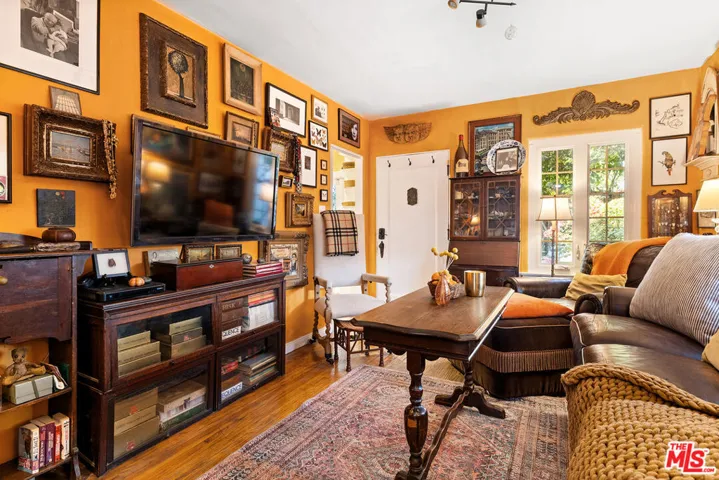 5662 Airdrome Street, Los Angeles, California 90019