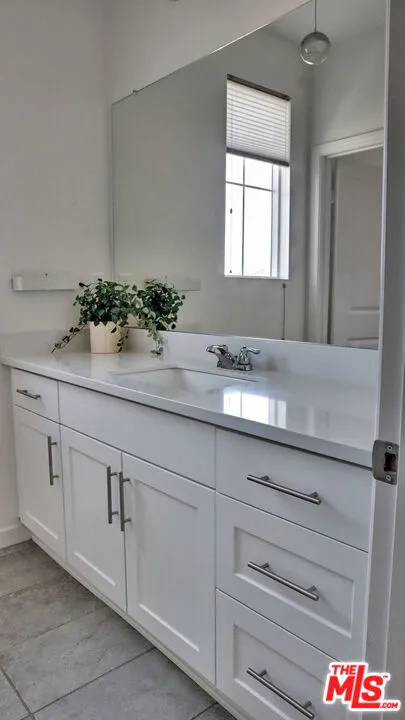 16281 Castello Lane 1, Fontana, California 92336 home-pic-16