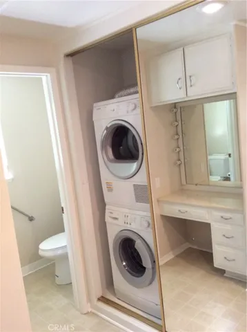 Washer & Dryer