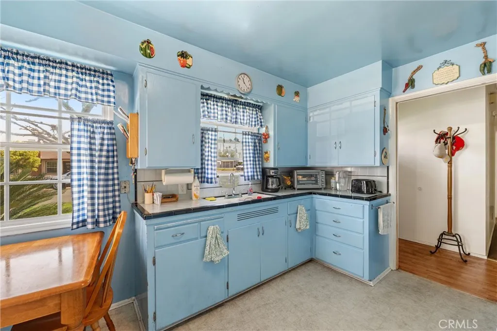 3604 Donald Avenue, Riverside, California 92503 home-pic-2