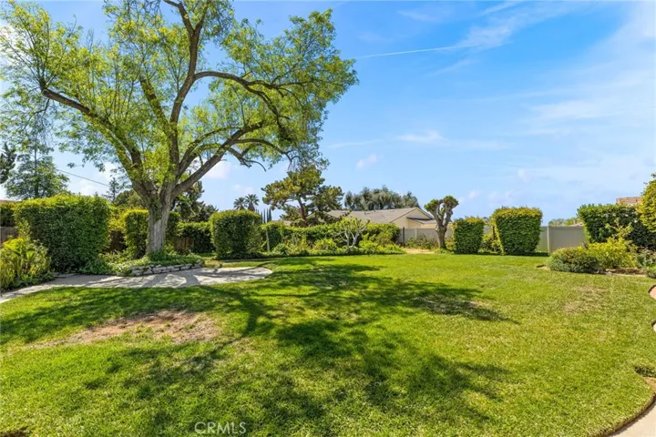 620 E Sunset Drive N, Redlands, California 92373