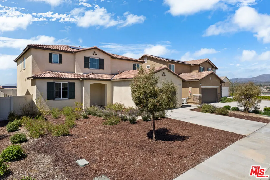 14131 Versilla Drive, Beaumont, California 92223 home-pic-0