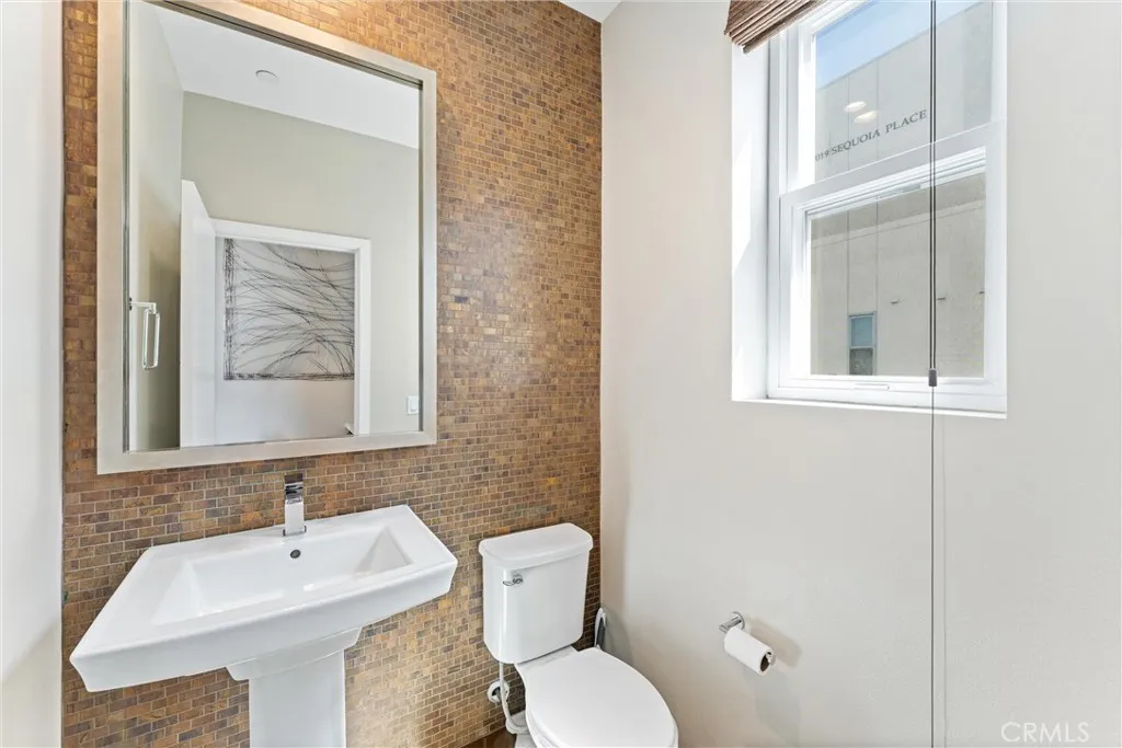 315 Mission Road, Montebello, California 90640 home-pic-11