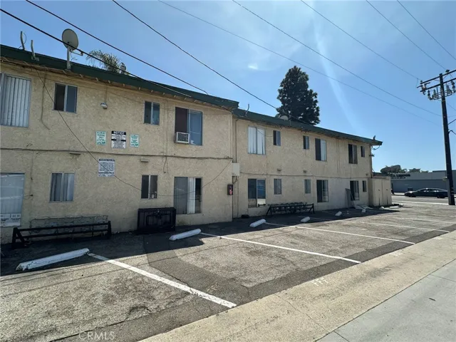 11801 Lakewood Boulevard, Downey, California 90241