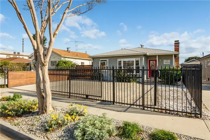4824 W 134th Street, Hawthorne, California 90250