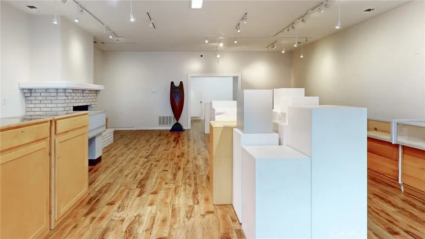 786 Main Street, Cambria, California 93428