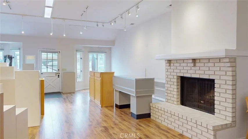 786 Main Street, Cambria, California 93428